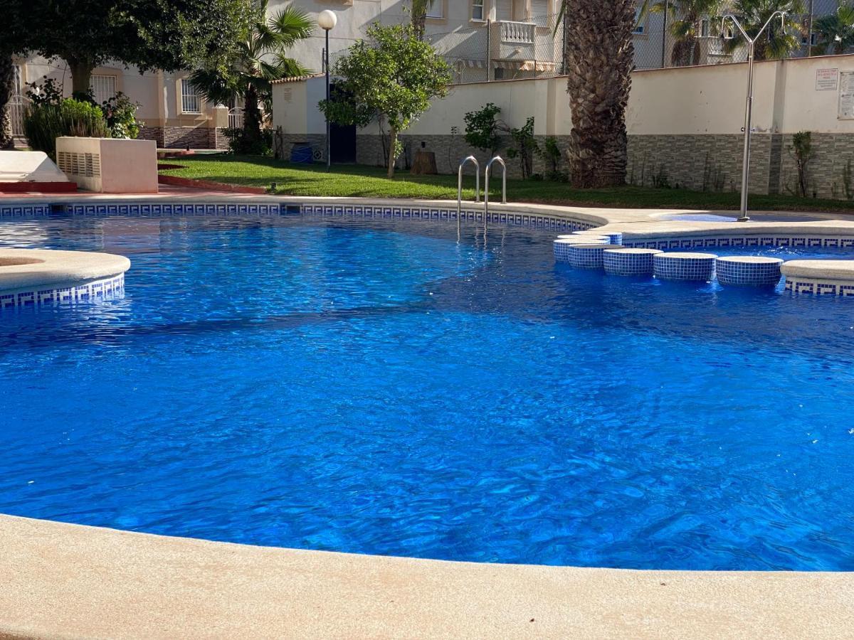 Homely Apartments Loft Torrevieja Esterno foto